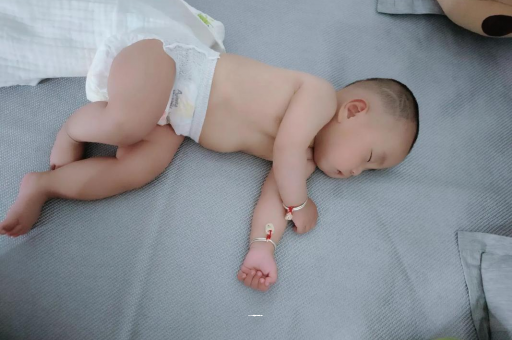 邵阳几个月宝宝会抬头